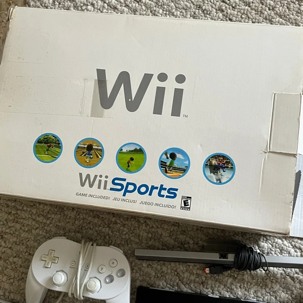 Nintendo Wii Console Set with White Accessories